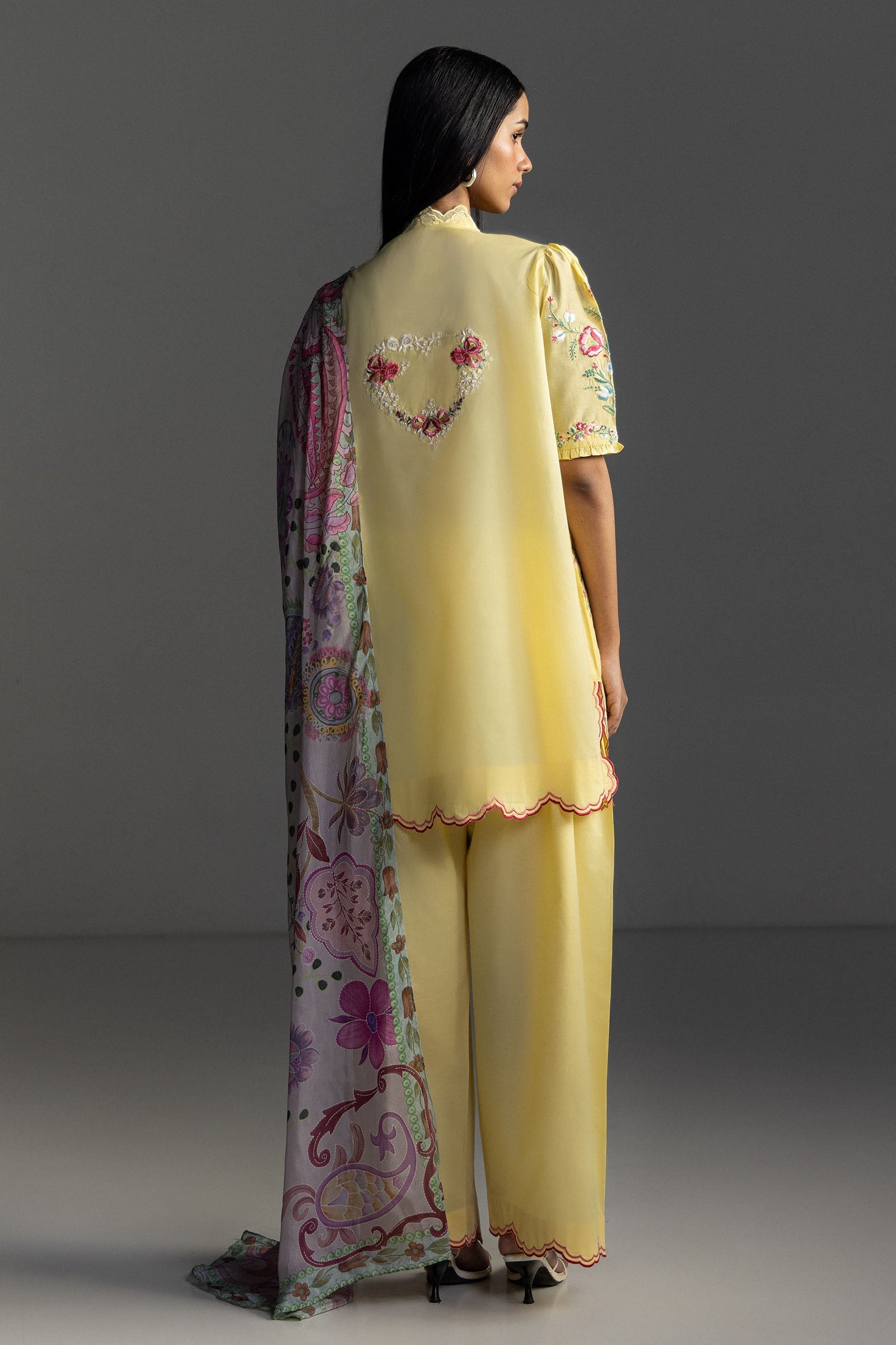 Zara Shahjahan Coco Lawn Edit – Seren-5B